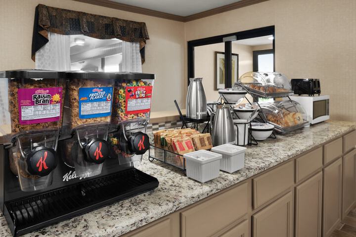 Breakfast area