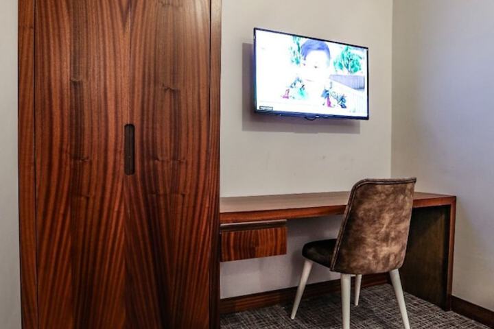 Room 22 of 40