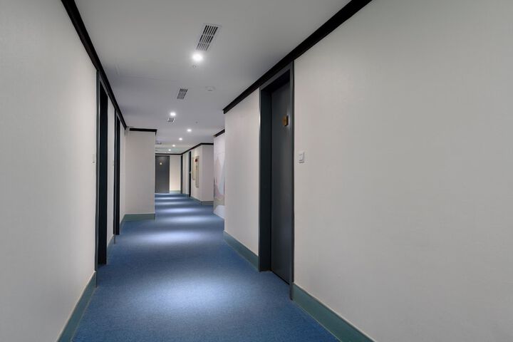 Ballroom/Hall 37 of 44