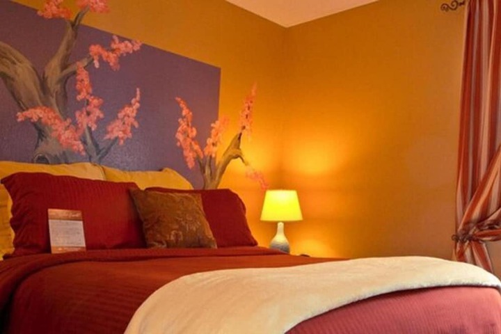 Room 10 of 24