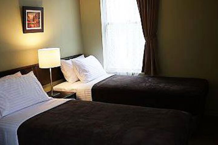 Room 2 of 9