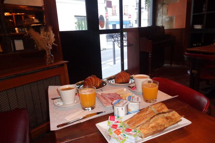 Breakfast meal