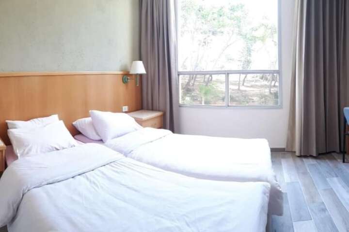 Room 20 of 45