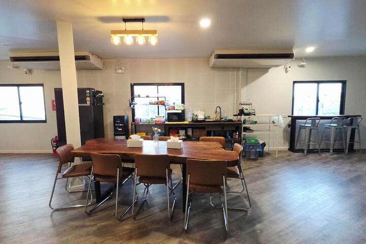 Room 20 of 68