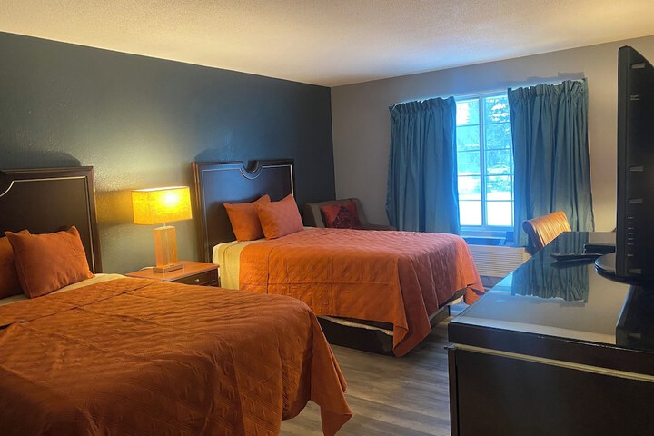 2 Double Beds (2 of 6)