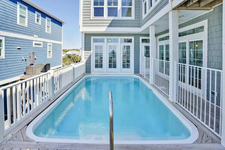 Pool 13 of 25