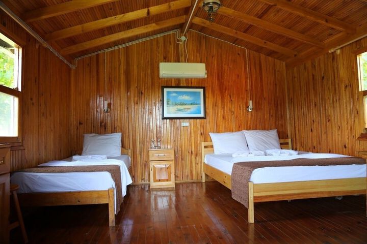 Room 3 of 39