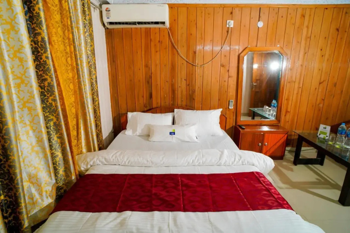Room 7 of 14