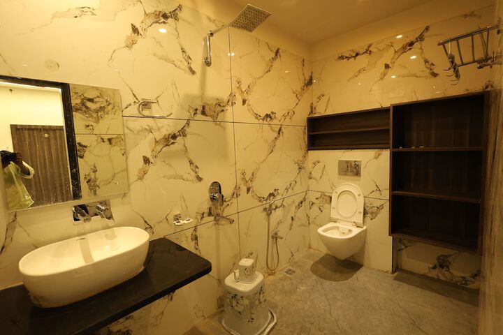 Room 7 of 23