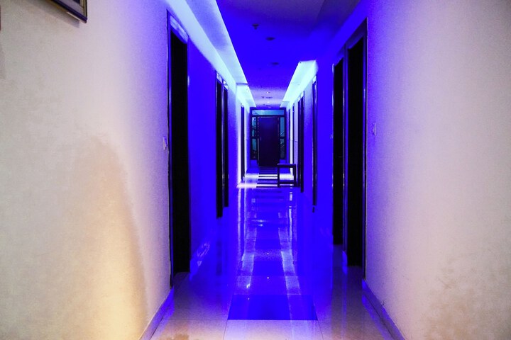 Hotel Interior 5 of 33