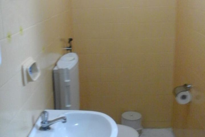Room 15 of 19