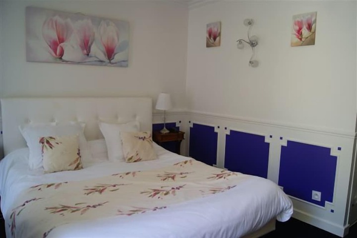 Room 2 of 21