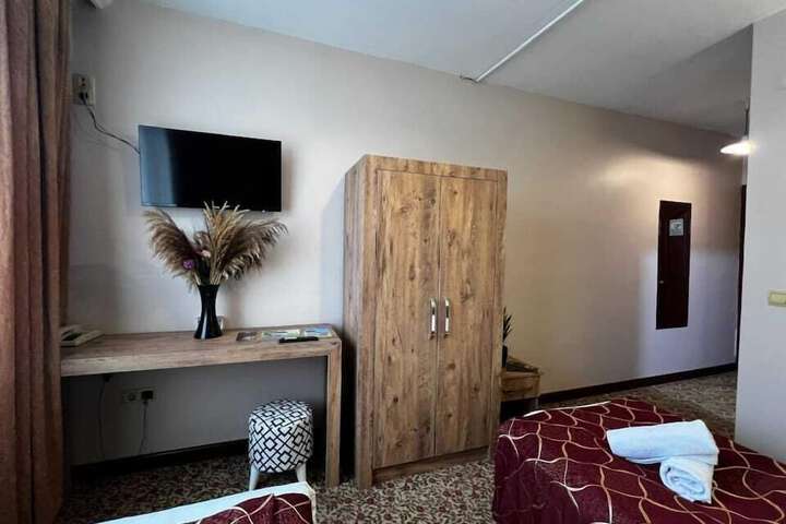 Room 19 of 46