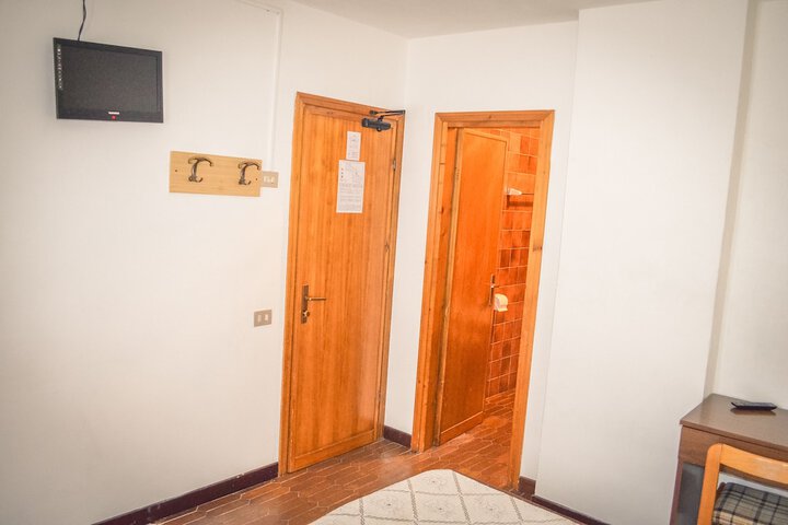 Room 40 of 94
