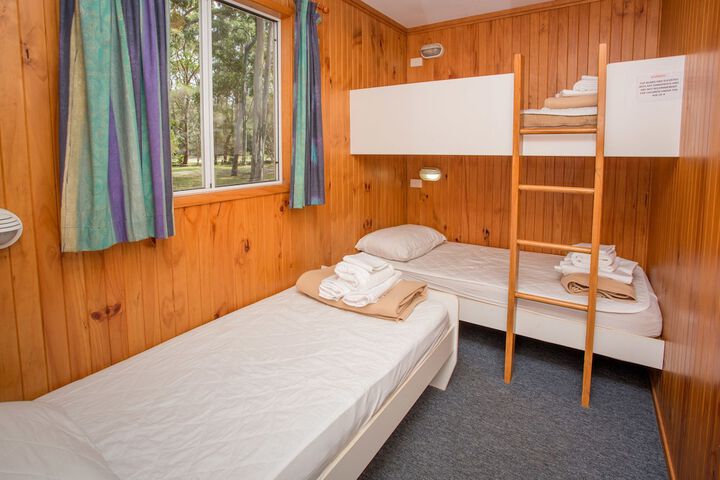 Room 27 of 123