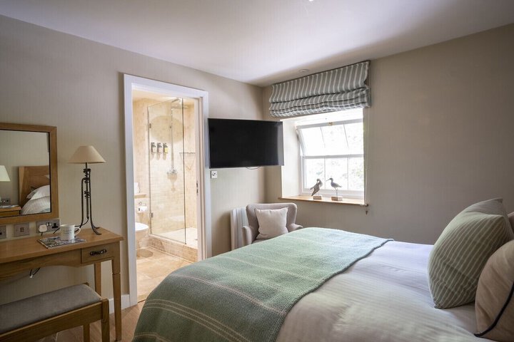Room 20 of 94