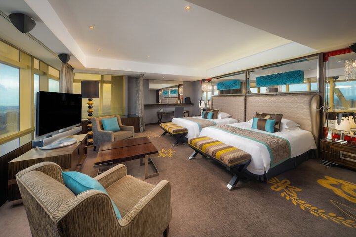 Room 8 of 42