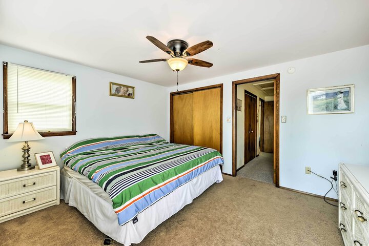 Room 5 of 31