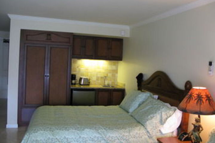 Room 215 of 268