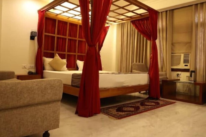 Room 5 of 22