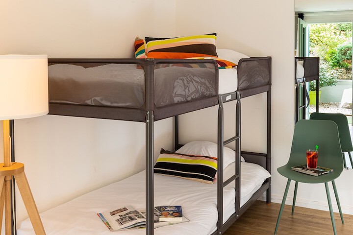 Room 9 of 29