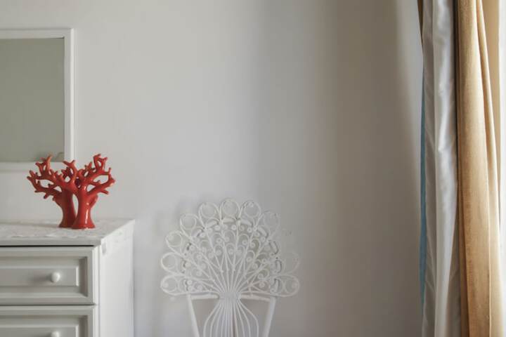 Room 10 of 50