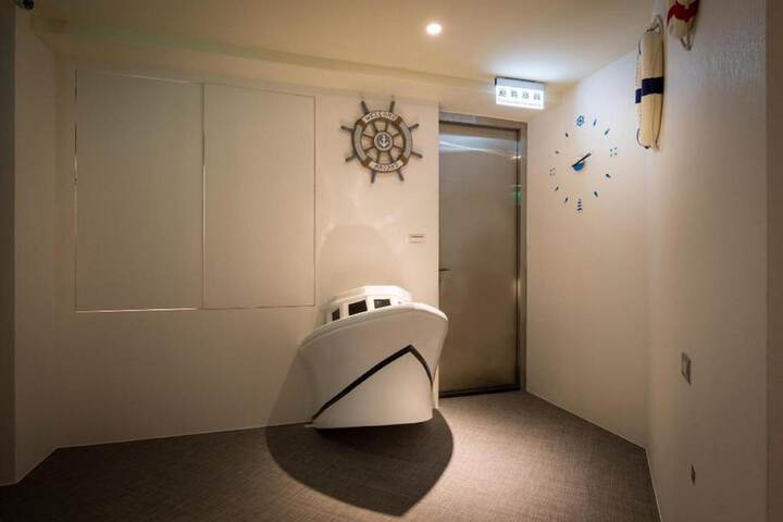 Room 16 of 39