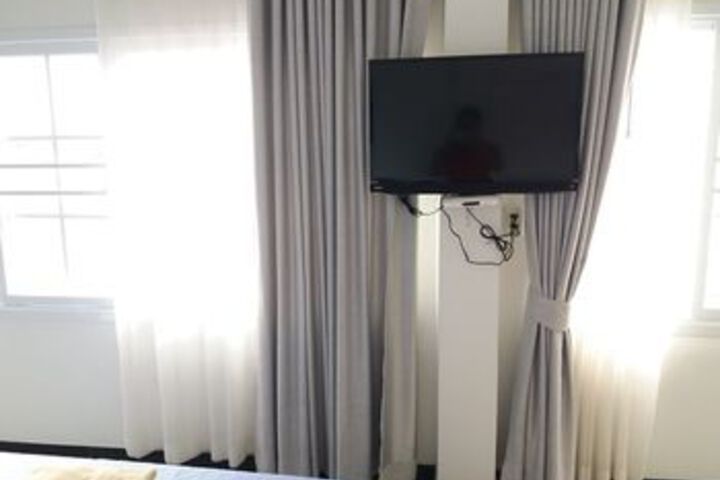 Room 16 of 37