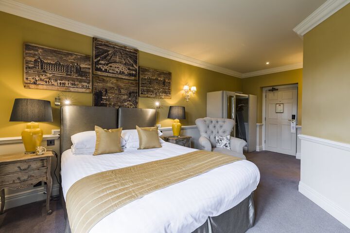 Room 35 of 157