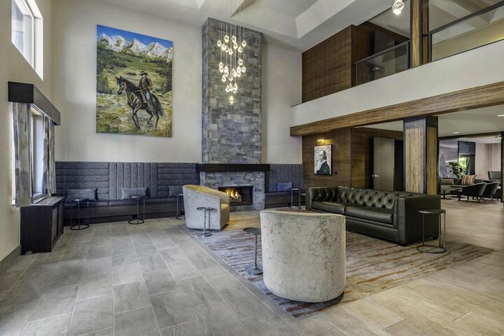 Hotel Lobby