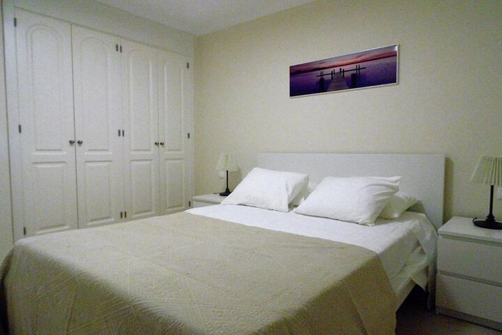 Room 4 of 20