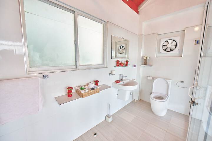 Room 40 of 68