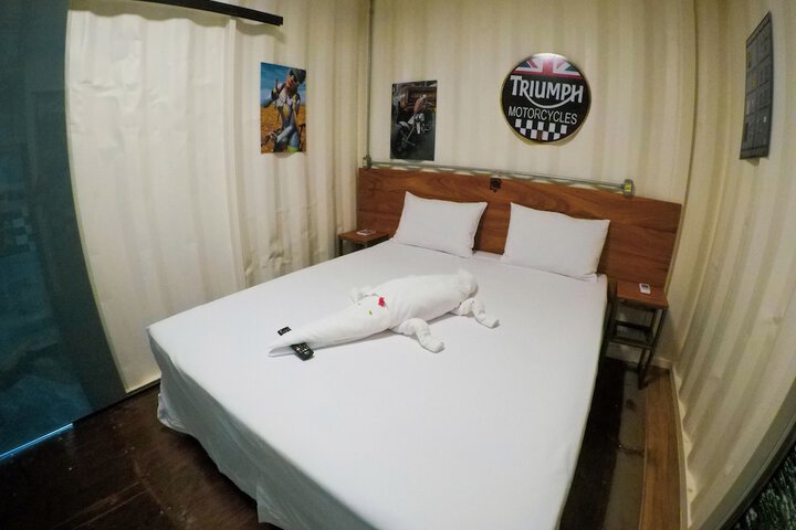 Room 15 of 43