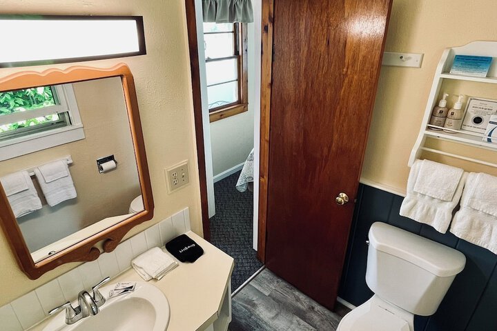 Room 78 of 106