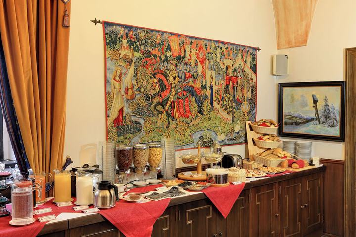 Breakfast buffet