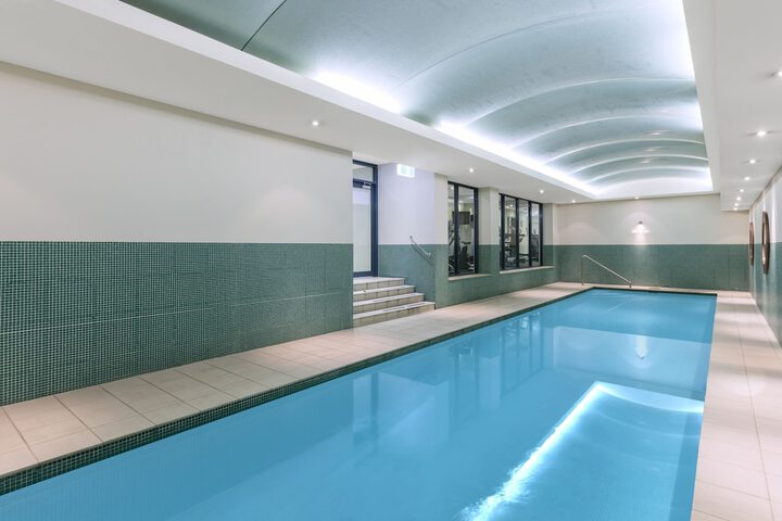 Hotel Pool
