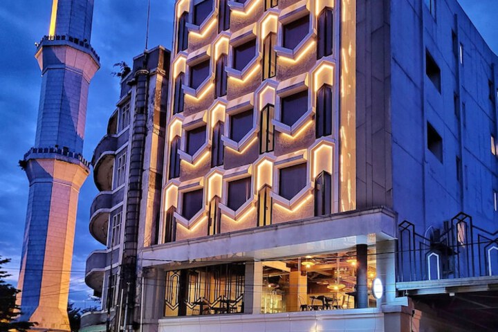 Hotel 88 Alun Alun