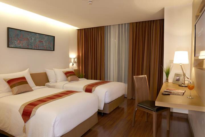 Room 12 of 26