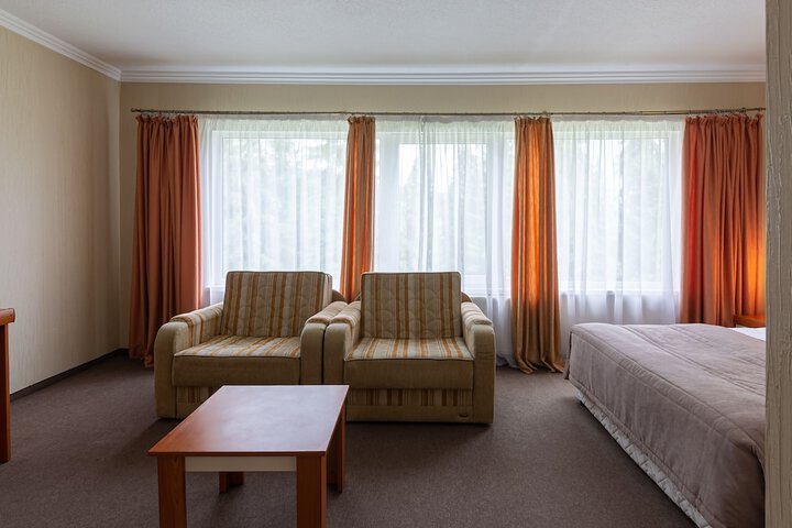Room 103 of 262
