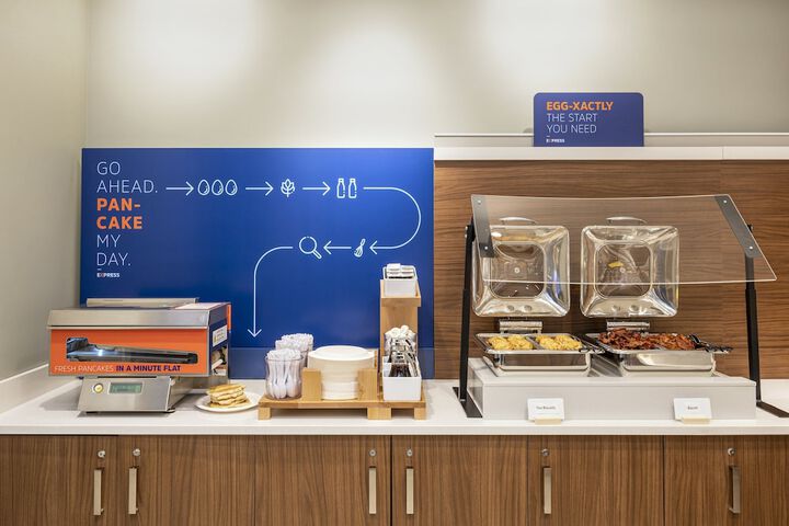 Breakfast/Coffee Service 45 of 76