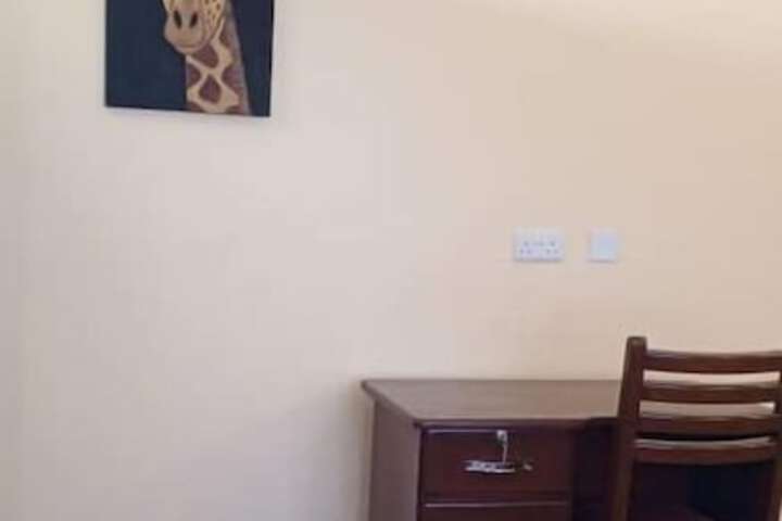 Room 6 of 38