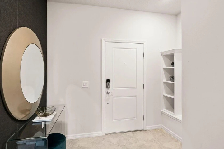 Room 6 of 21