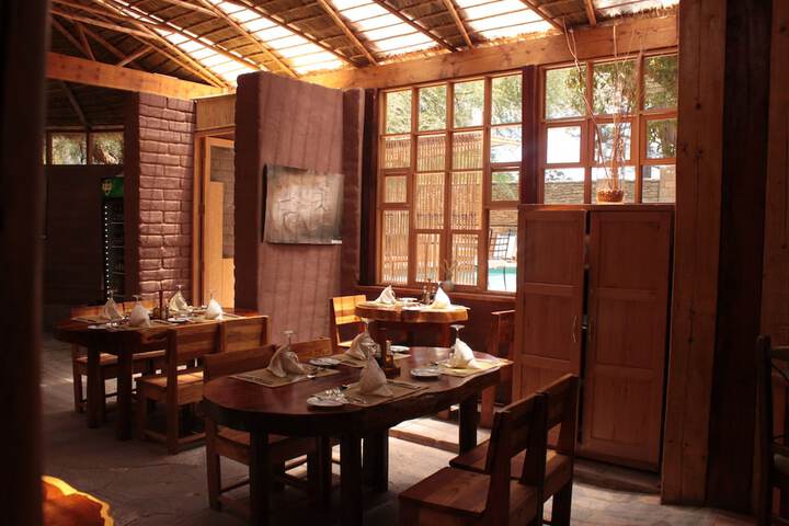 Dining 60 of 78