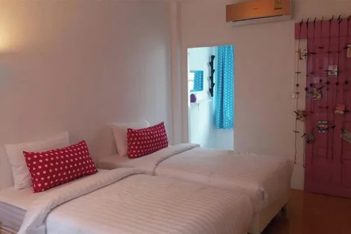 Room 20 of 76