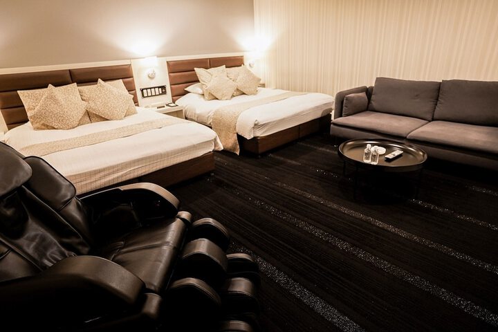 Room 21 of 239
