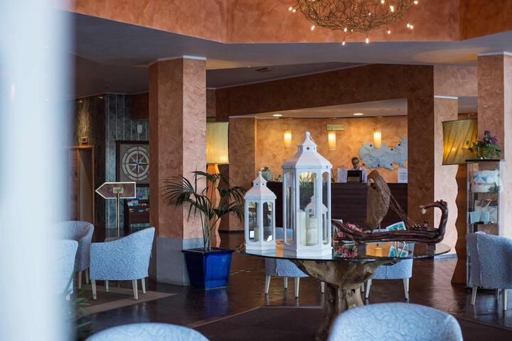 Hotel Interior 3 of 98