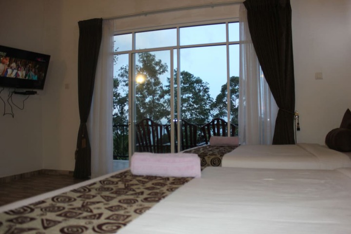 Room 14 of 34