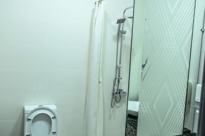 Room 31 of 38