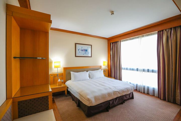 Room 20 of 135