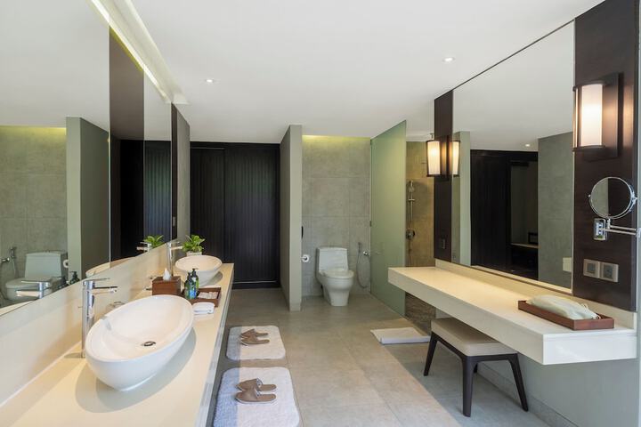 Bath Interior